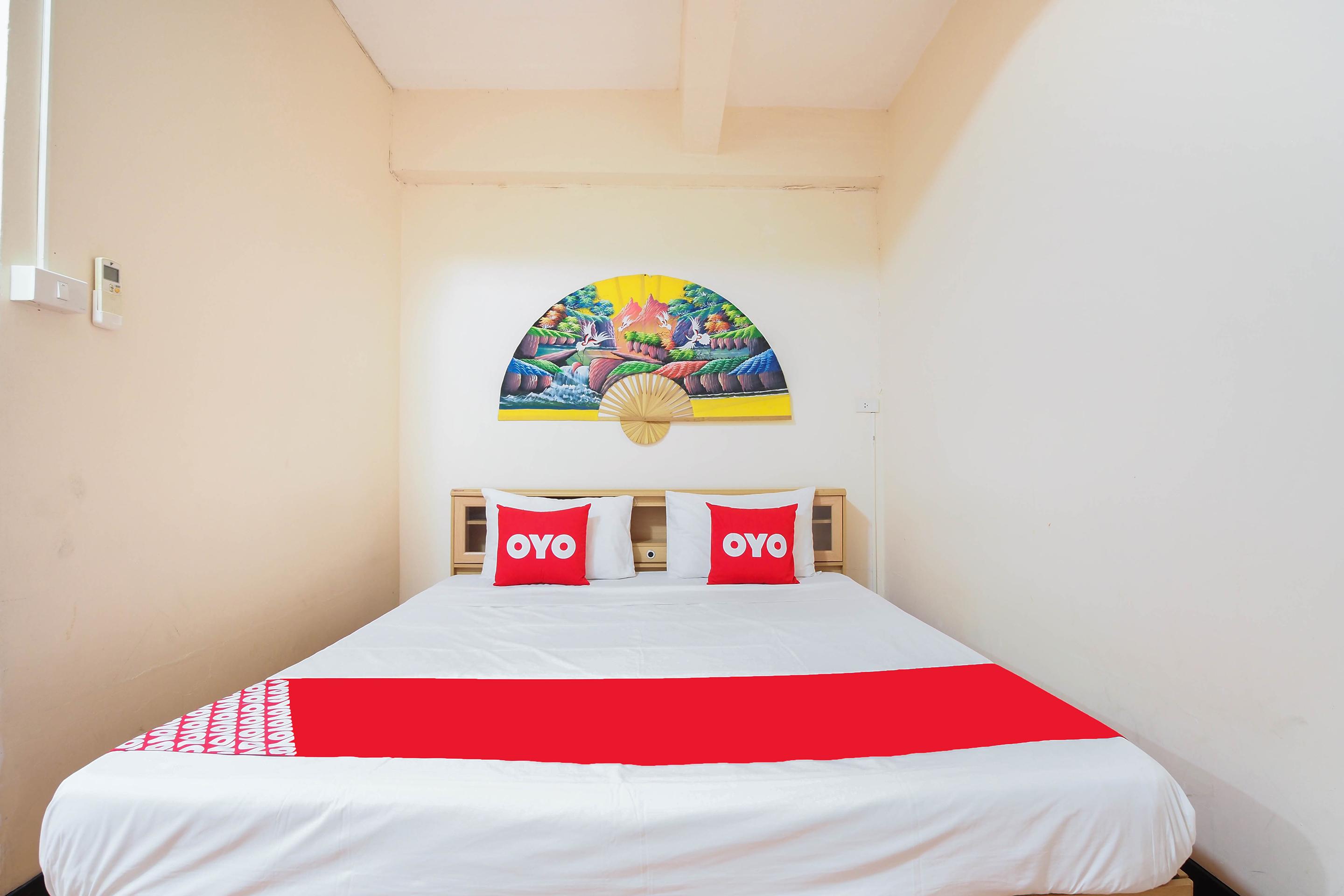 Oyo 963 サンシャイン ゲストハウス パッタヤー エクステリア 写真