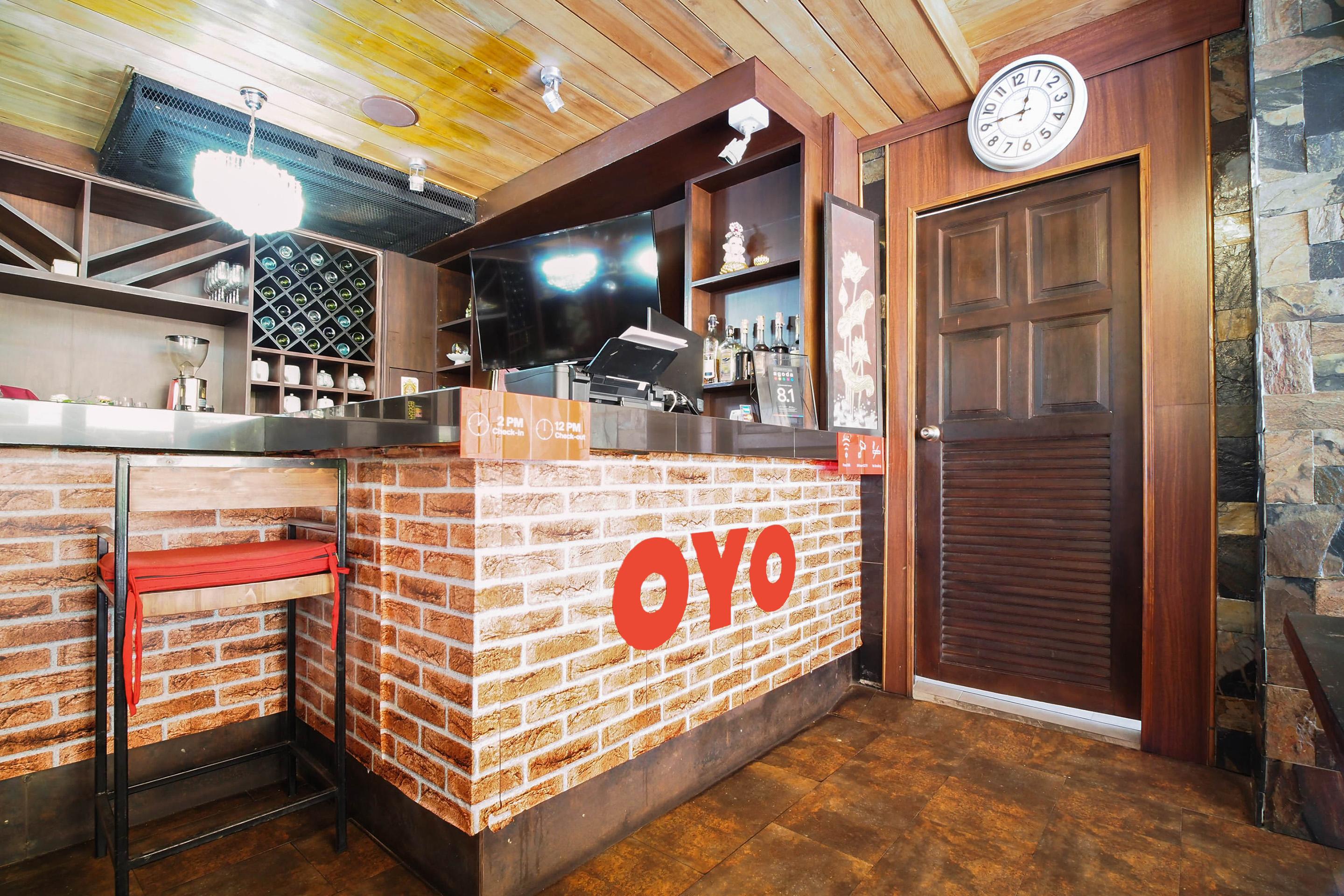 Oyo 963 サンシャイン ゲストハウス パッタヤー エクステリア 写真